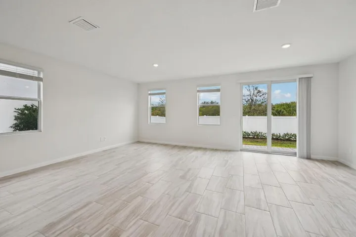 568 Salisbury Cir Fort Pierce FL (6)
