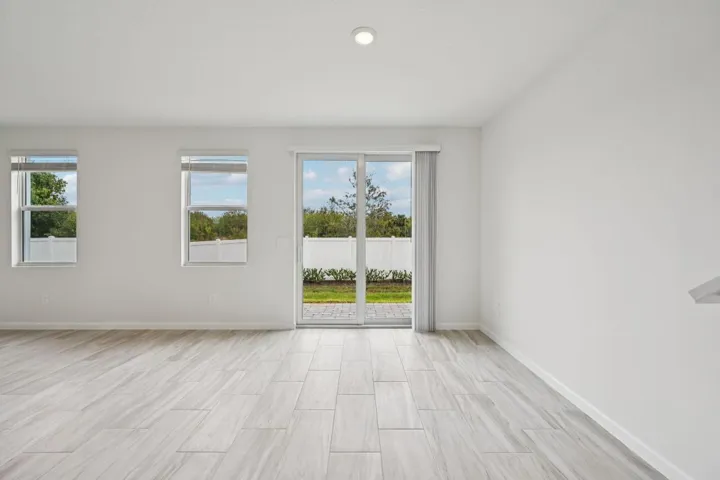 568 Salisbury Cir Fort Pierce FL (9)