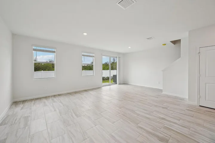 568 Salisbury Cir Fort Pierce FL (5)