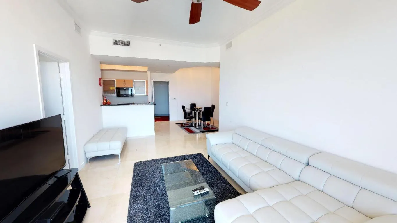 Slade-LPh03-1551-Flagler-DriveWest-Palm-