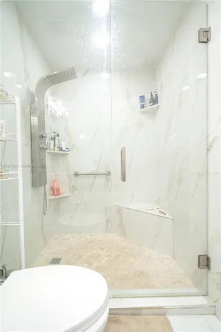 Photo 37