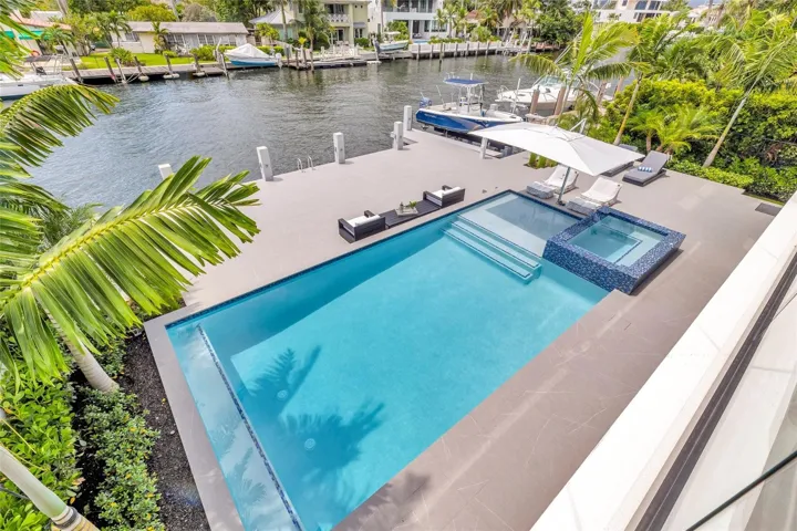 70ft Waterfront Dockage
