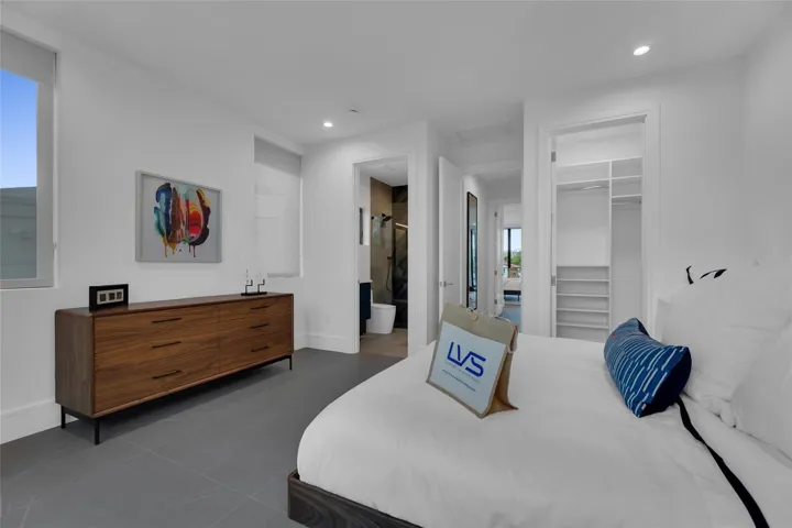 2nd Floor Suite (North Facing)Bedroom #5