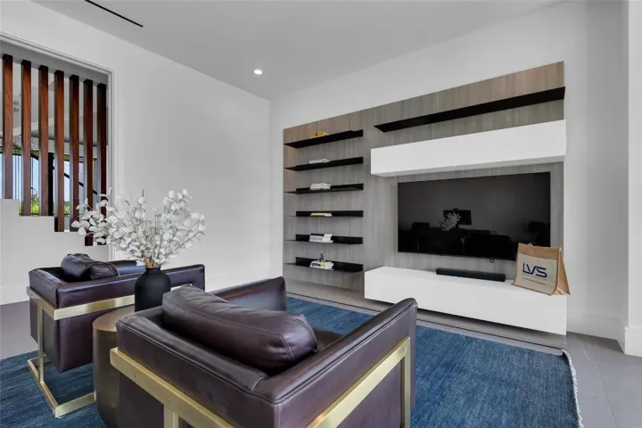 2nd Floor Office