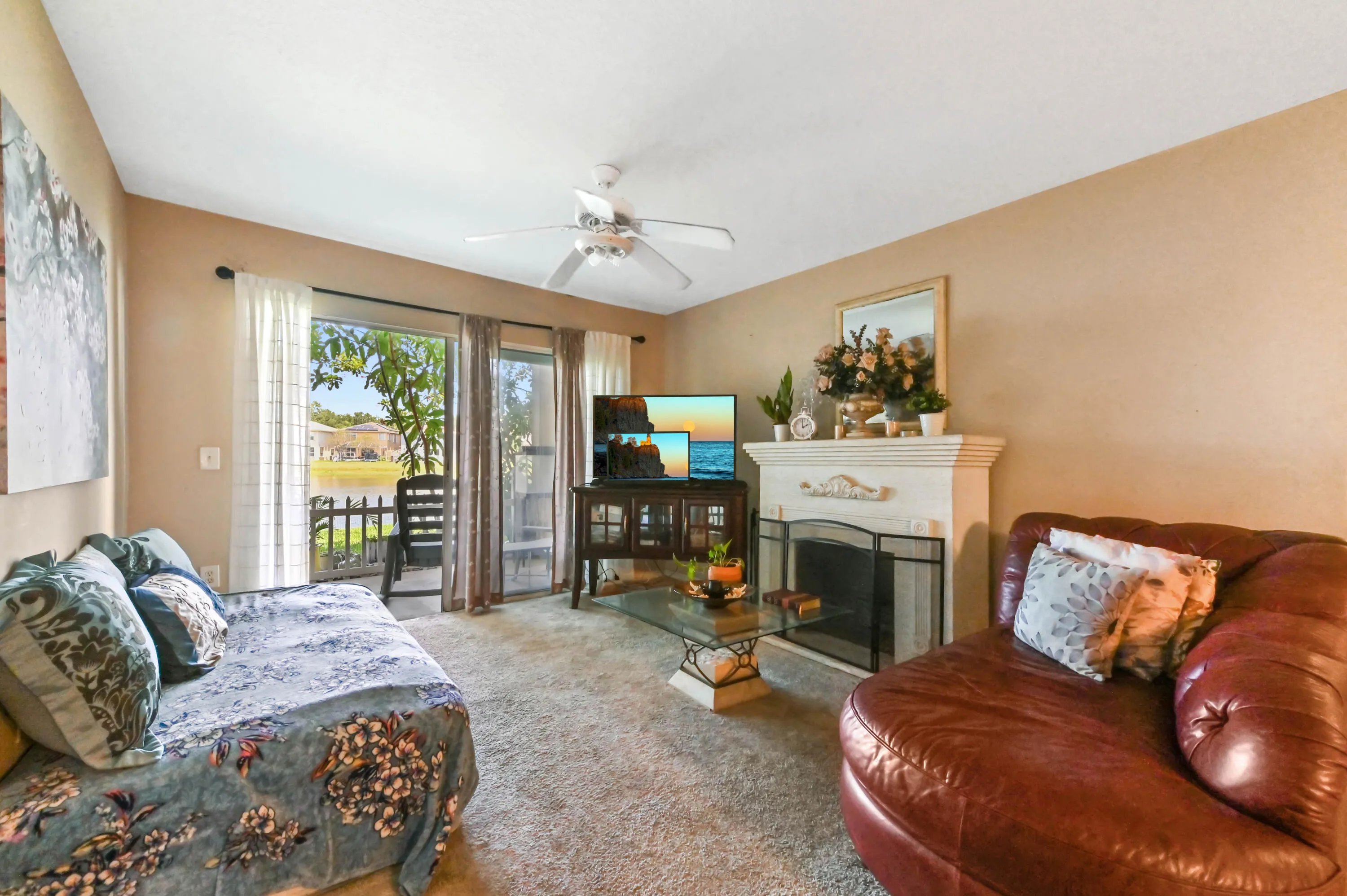 08 living room 02