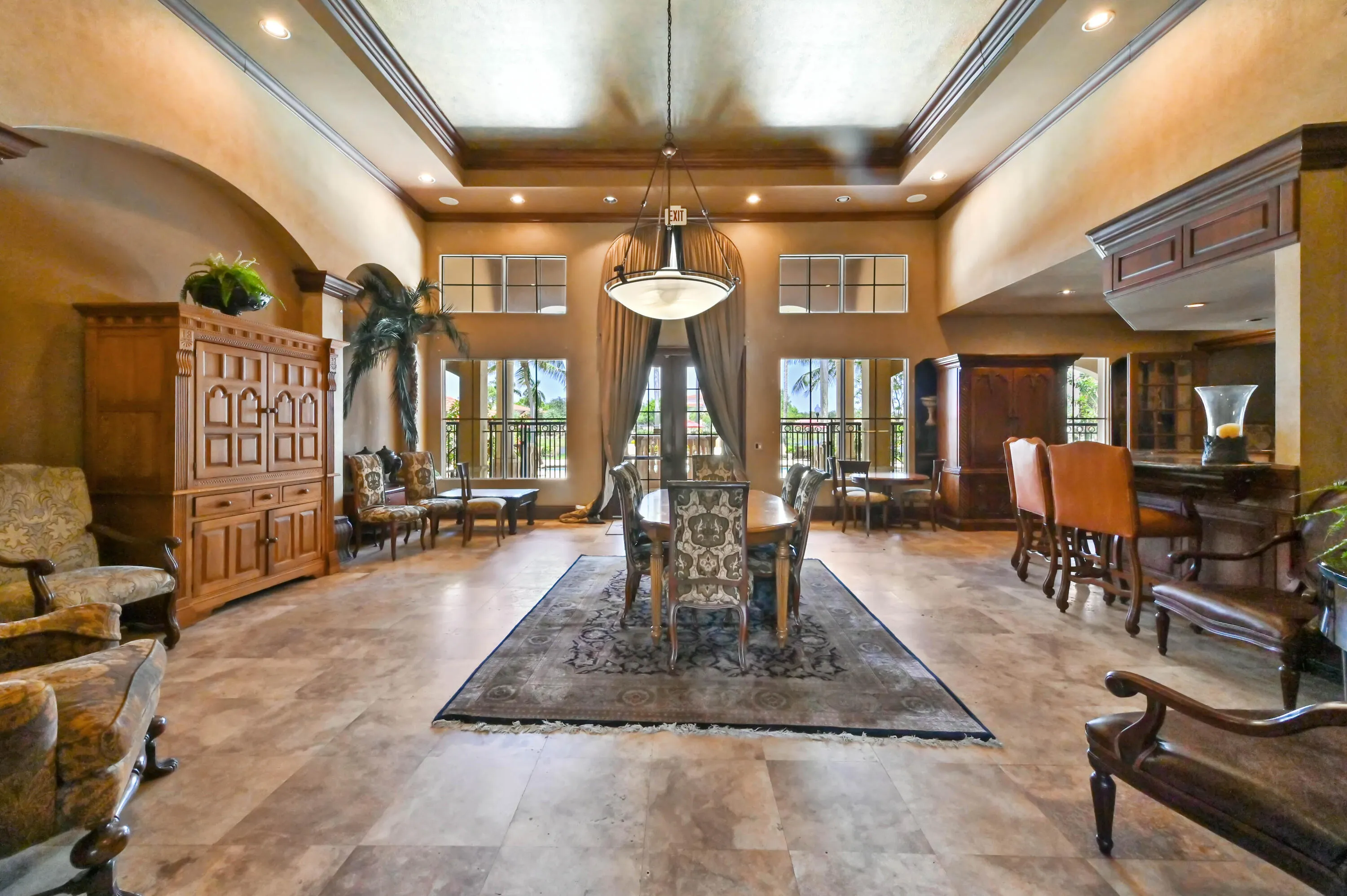 29 clubhouse 01