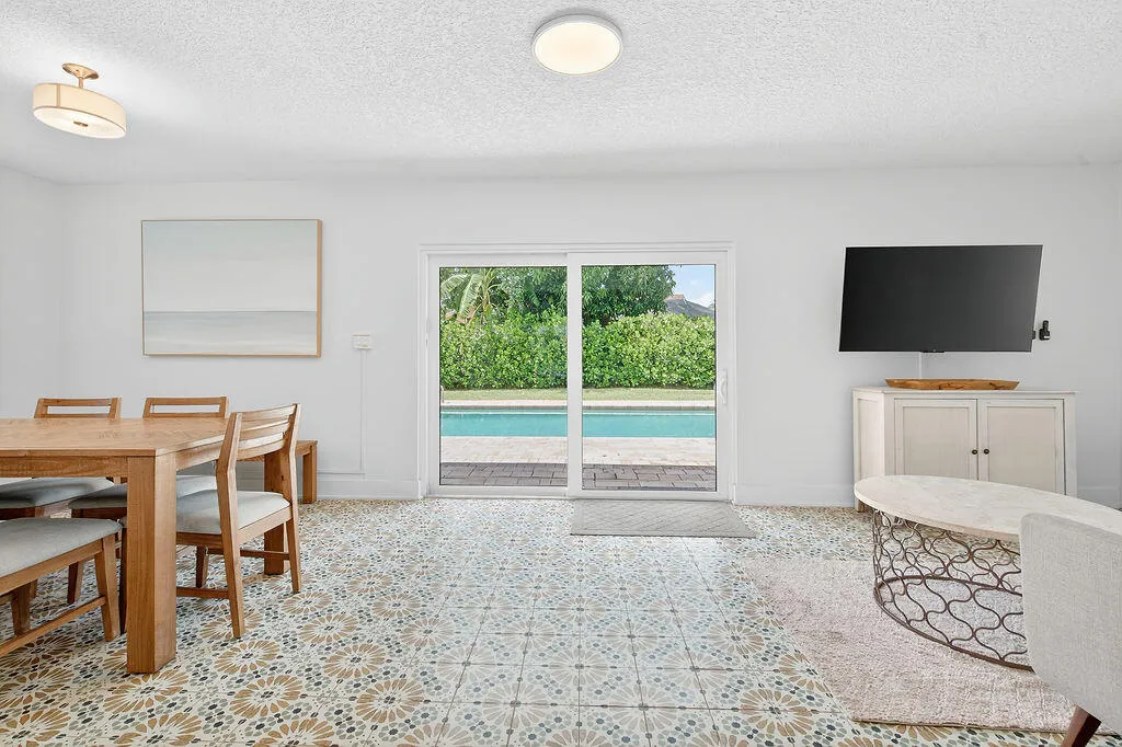 Family/Dining room