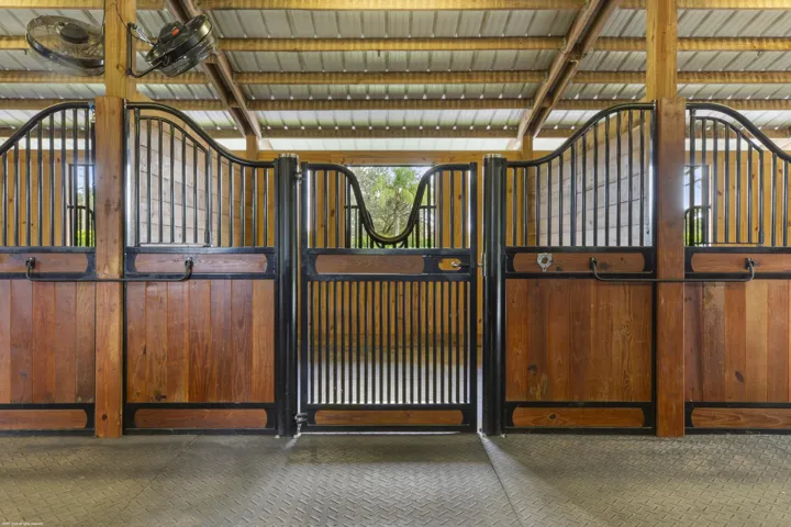 Stall front in Center aisle barn.