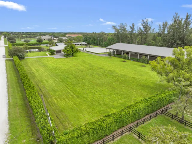 Grass riding field