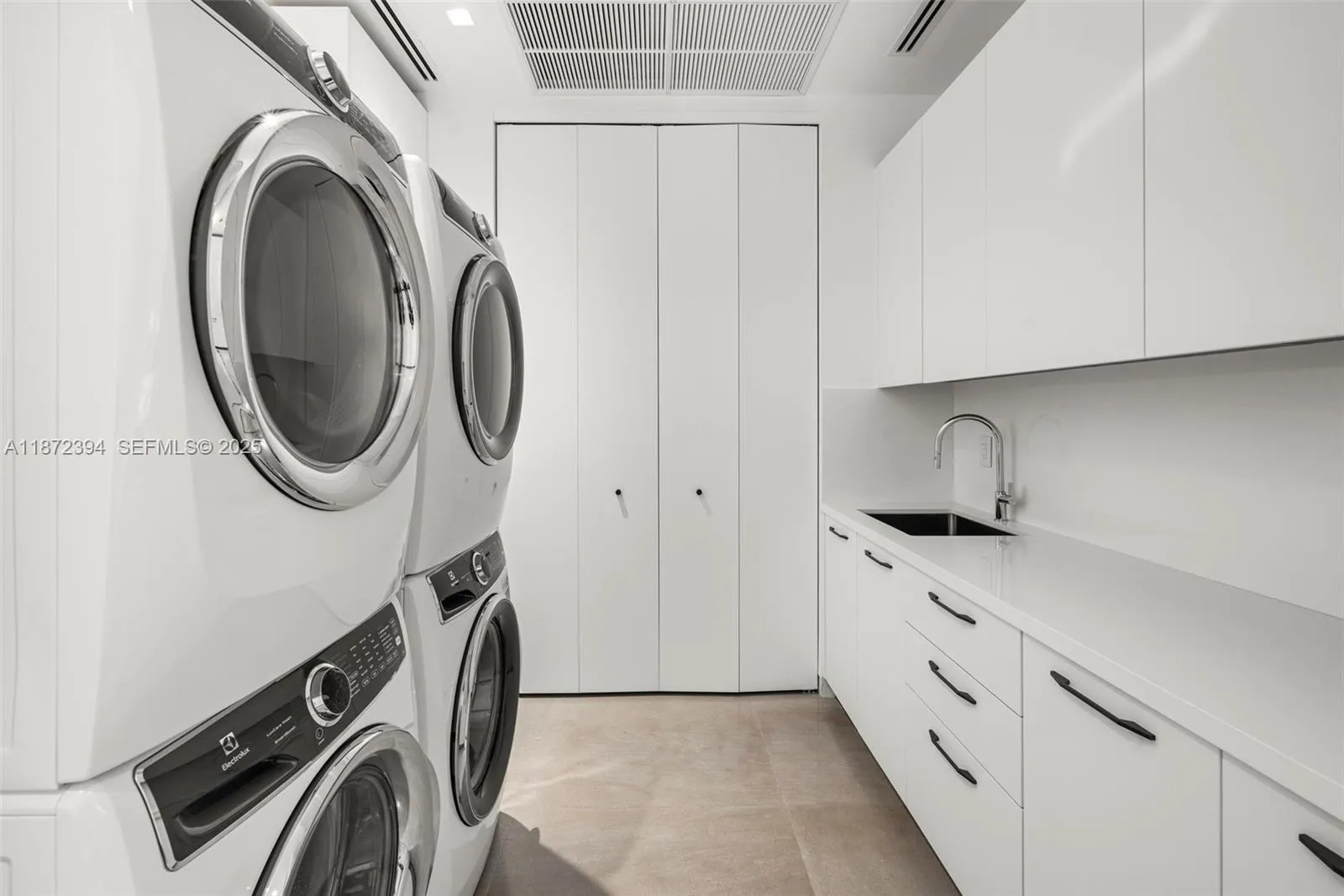 Property photo 61