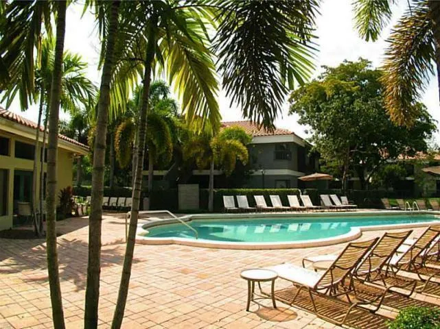 2539 NW 49th Ter 703, (8) Gabriela Guima