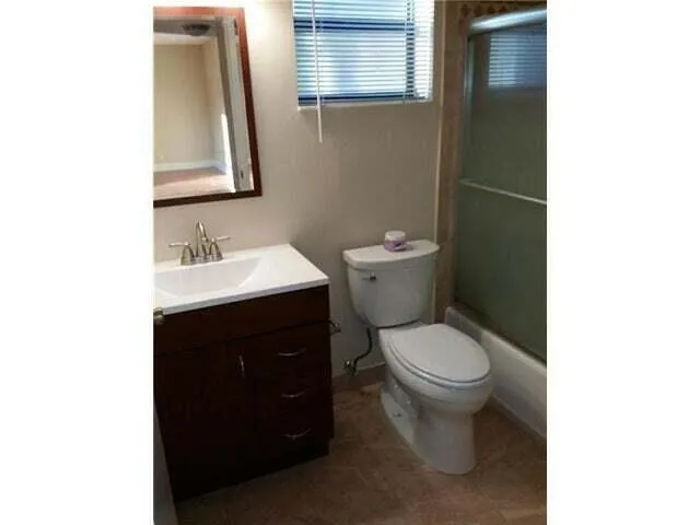 2539 NW 49th Ter 703, (3) Gabriela Guima