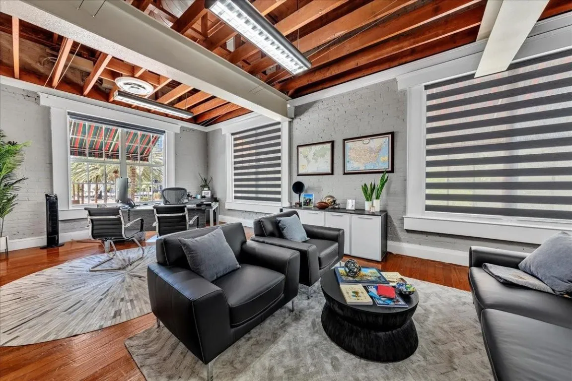 Property photo 44