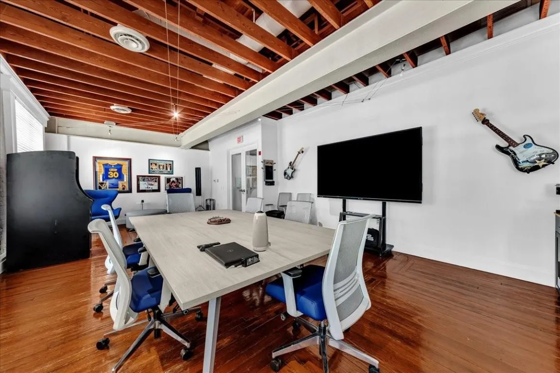 Property photo 61