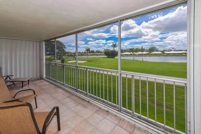 300 John F Kennedy Dr Apt 208-small-038-