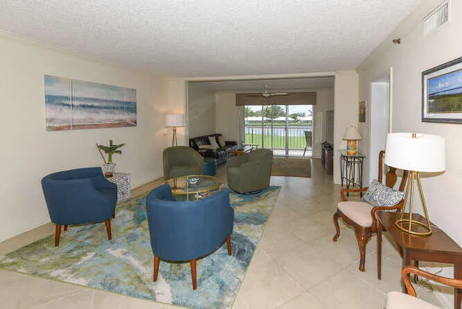 300 John F Kennedy Dr Apt 208-small-027-