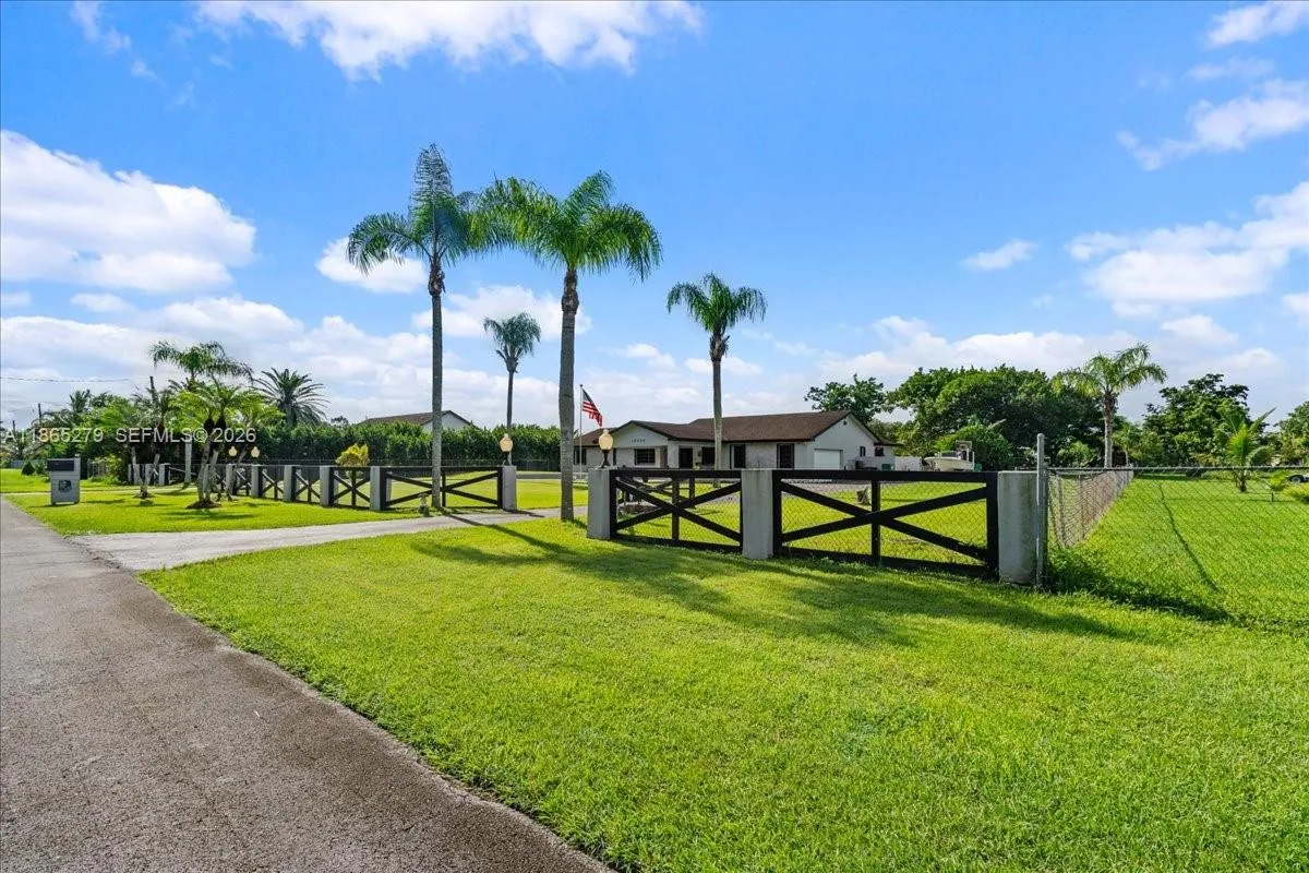 Property photo 33