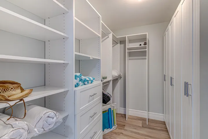 Guest Bedroom Closet