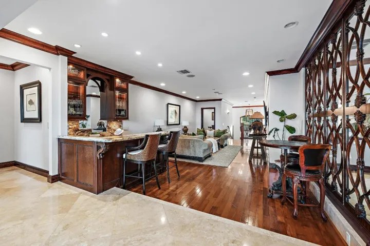 Wet Bar