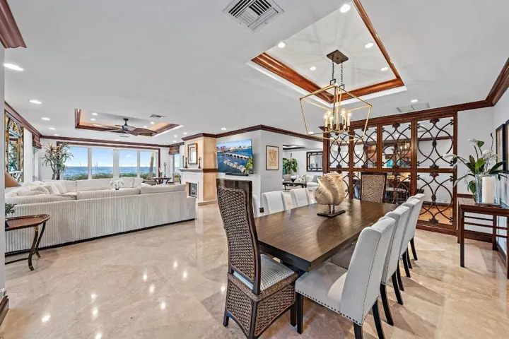 Dining/Family room