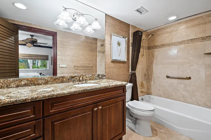 Guest bathroom ensuite