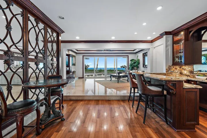 Wet Bar
