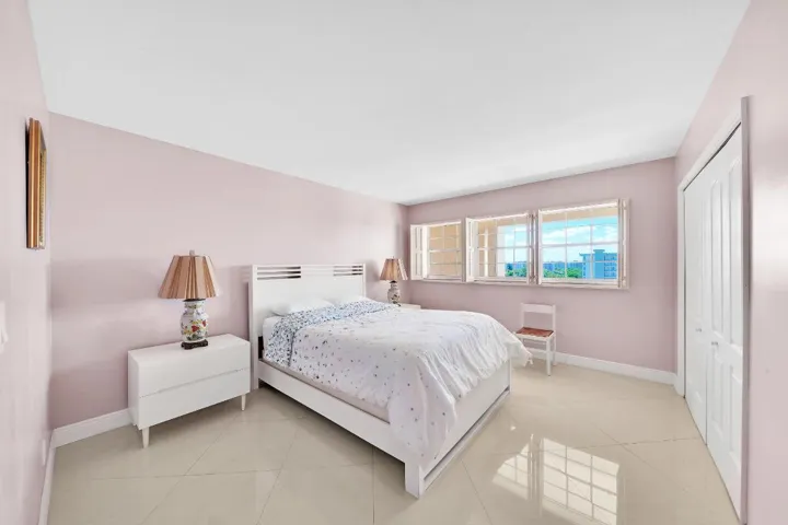4 Primary Bedroom (3)