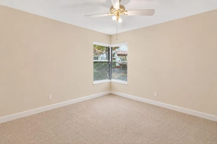 Guest Room New Carpet!