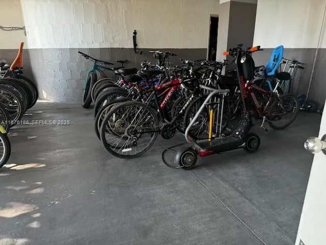 Photo 67