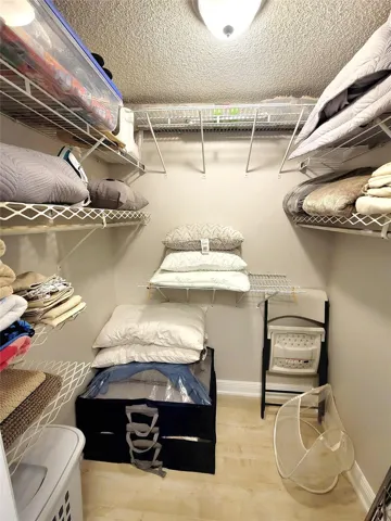 WALK-IN