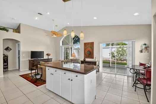Kitchen/Family Room