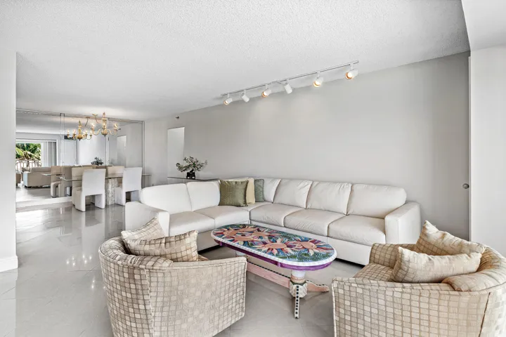 005-4505SouthOceanBoulevard-306-Highland