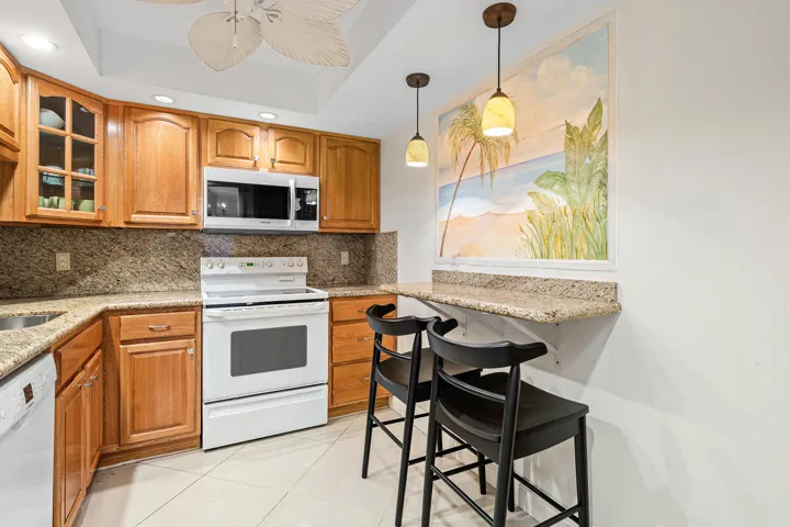 007-4505SouthOceanBoulevard-306-Highland