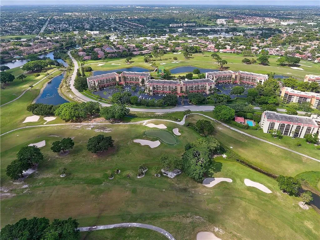 LAKES OF ENVIRON DEVELOPMENT - GOLF COURSE - LAKES
