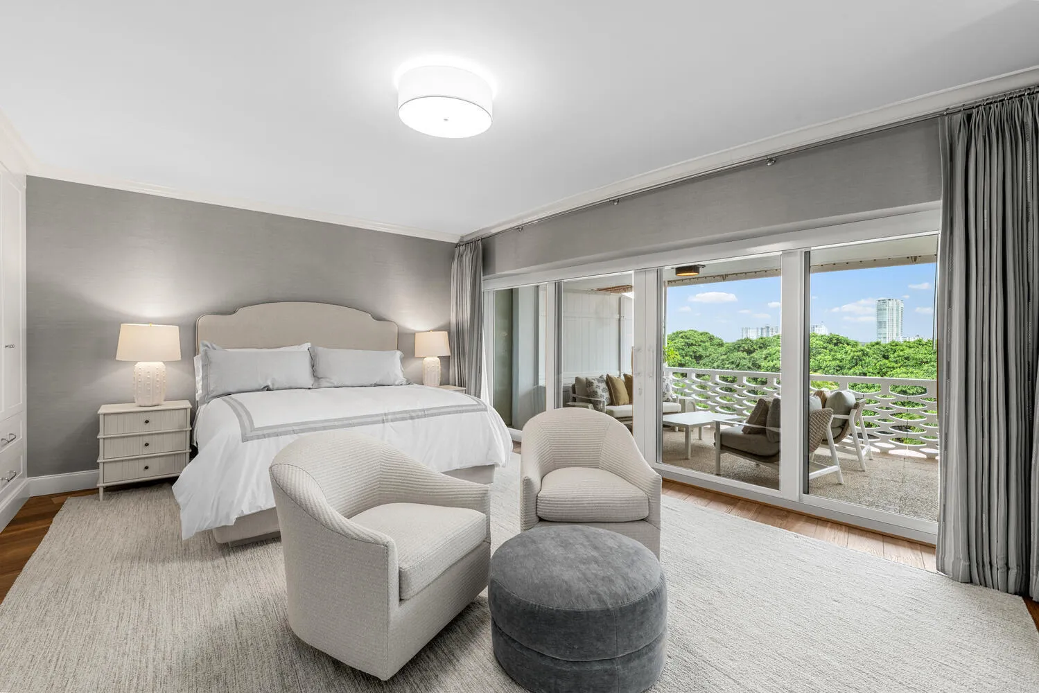 315 S Lake Dr Penthouse C Palm-large-057