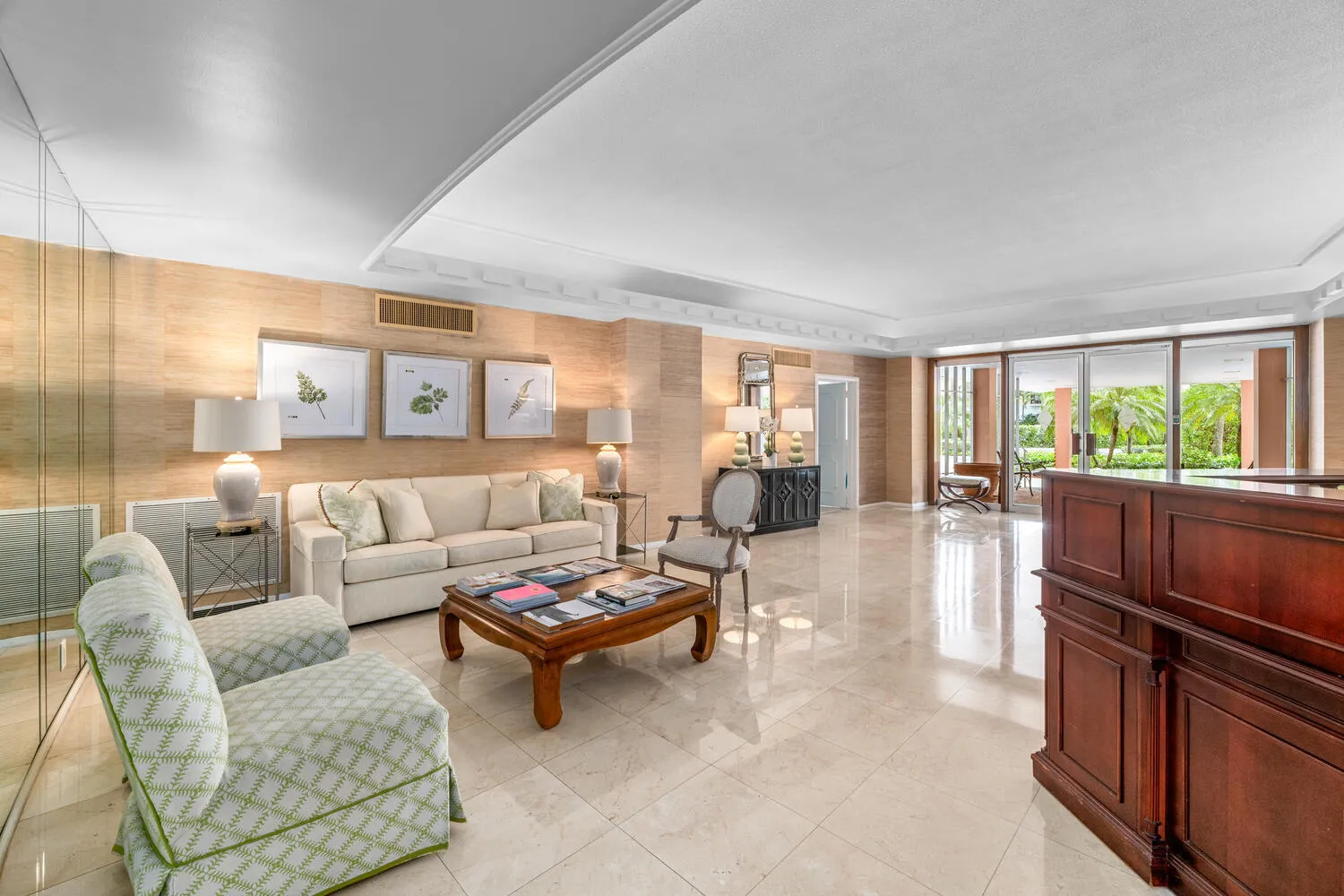 315 S Lake Dr Penthouse C Palm-large-079
