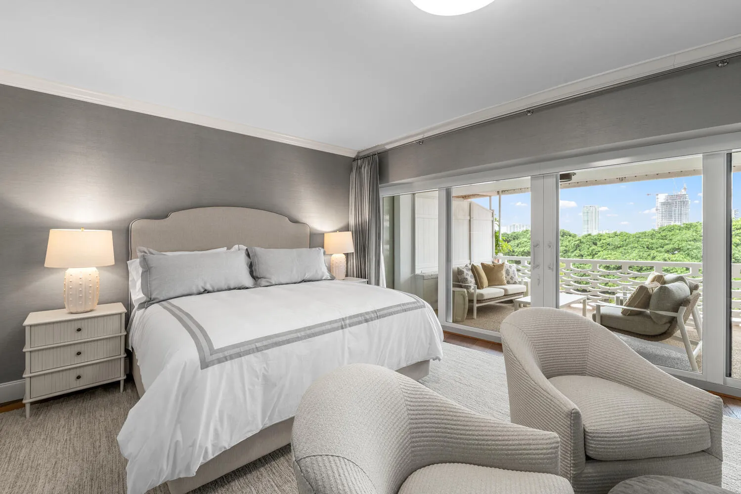 315 S Lake Dr Penthouse C Palm-large-065