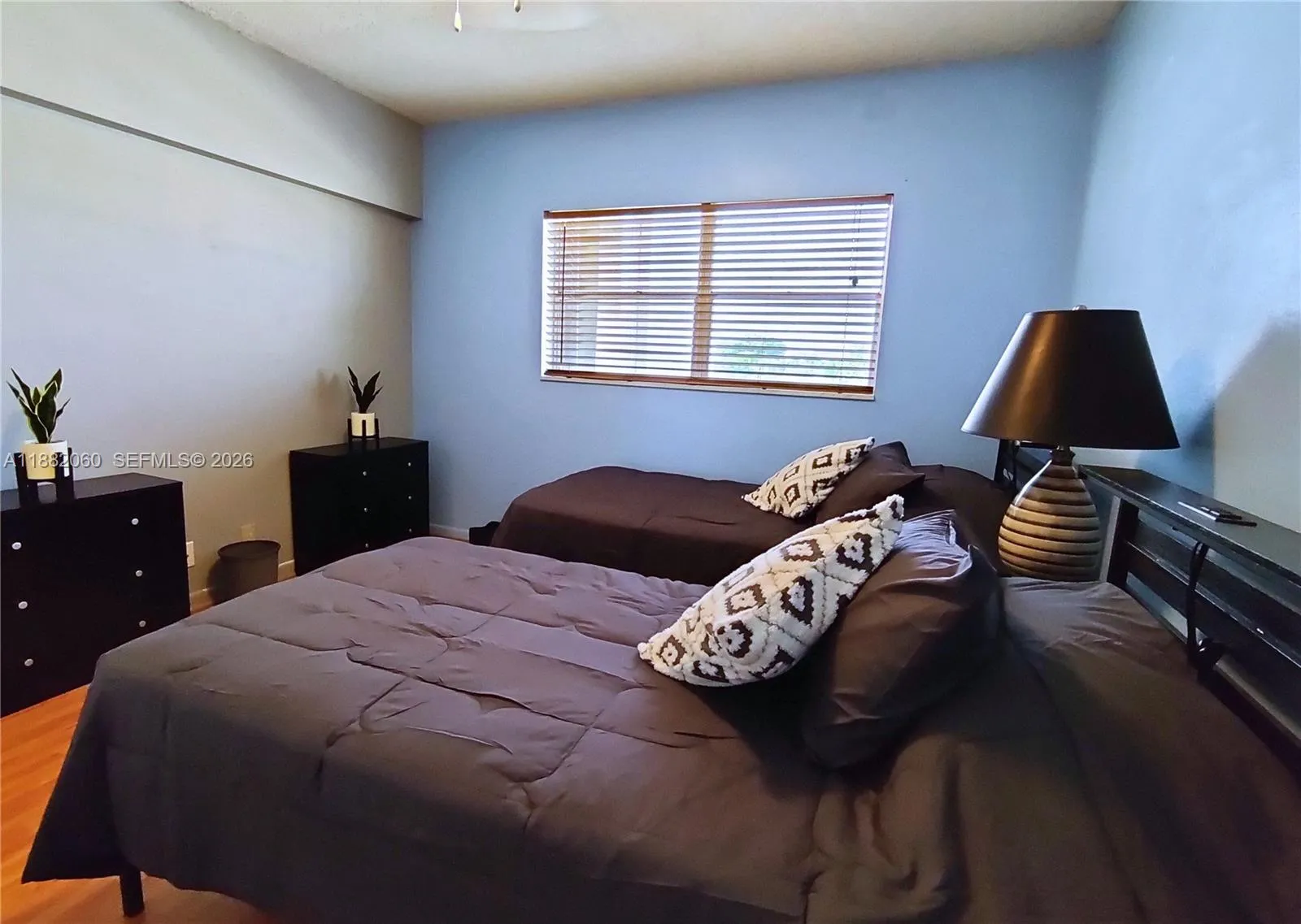Guest bedroom