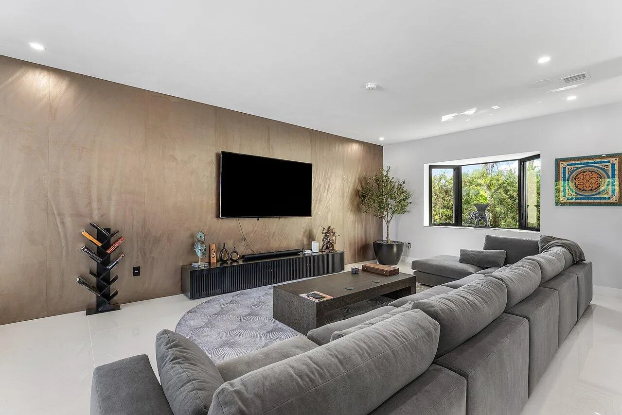 006-8387SawpineRoad-DelrayBeach-FL-33446