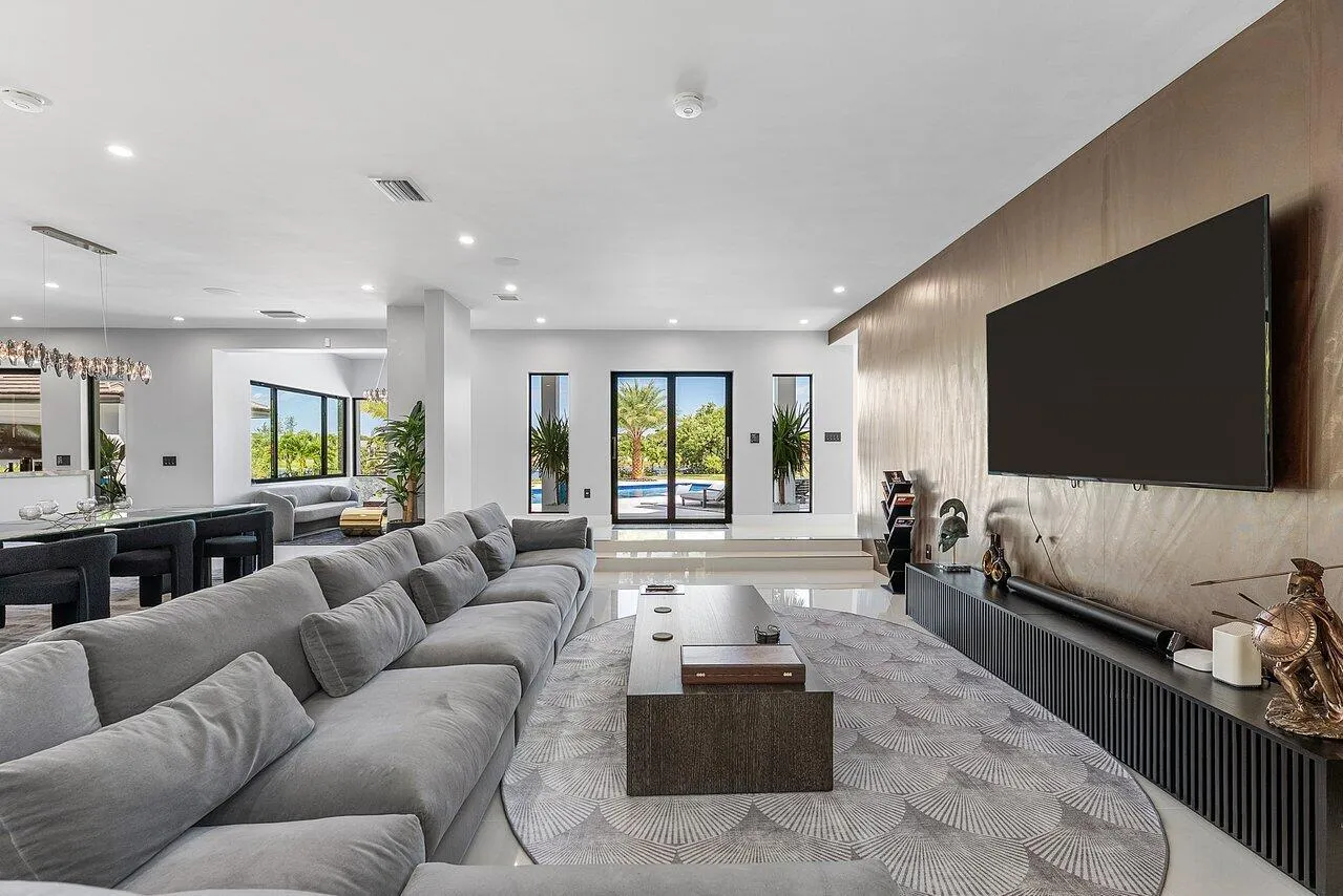 007-8387SawpineRoad-DelrayBeach-FL-33446