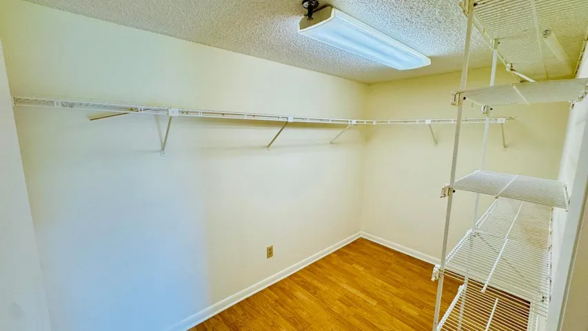 Walk in closet