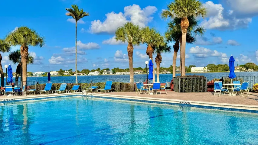 Pool on the intracoastal