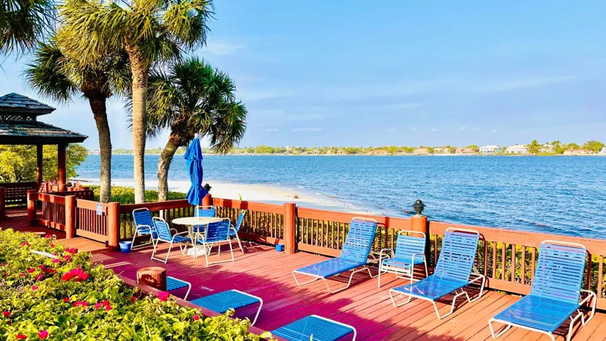Sundeck