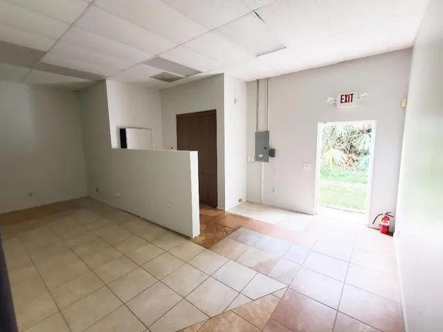 Back Office area (4)