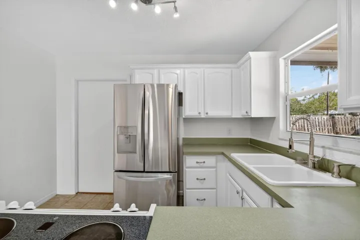 14-web-or-mls-3A5A3822