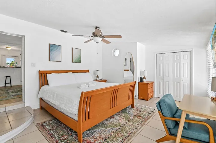 22 Bedroom 02