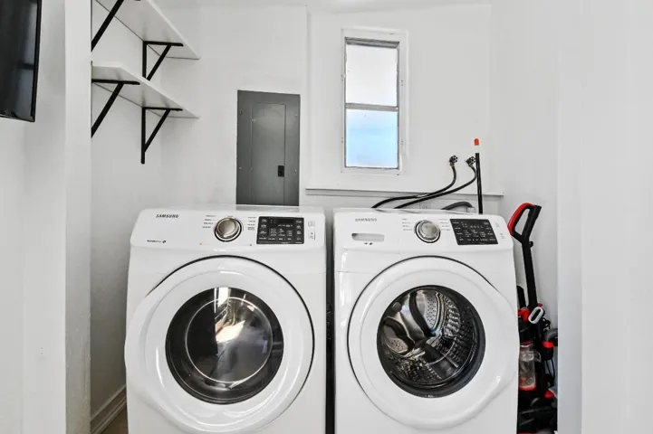 37 Laundry room 01