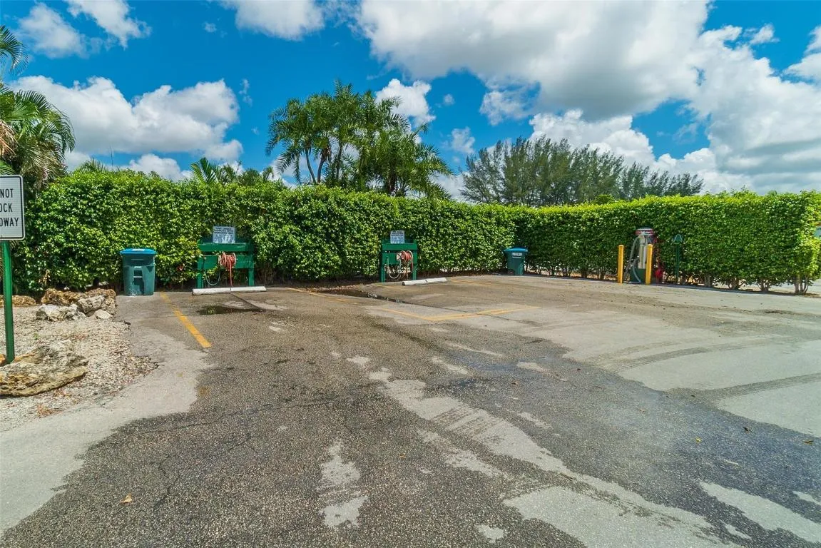 HOLLYBROOK CAR WASH