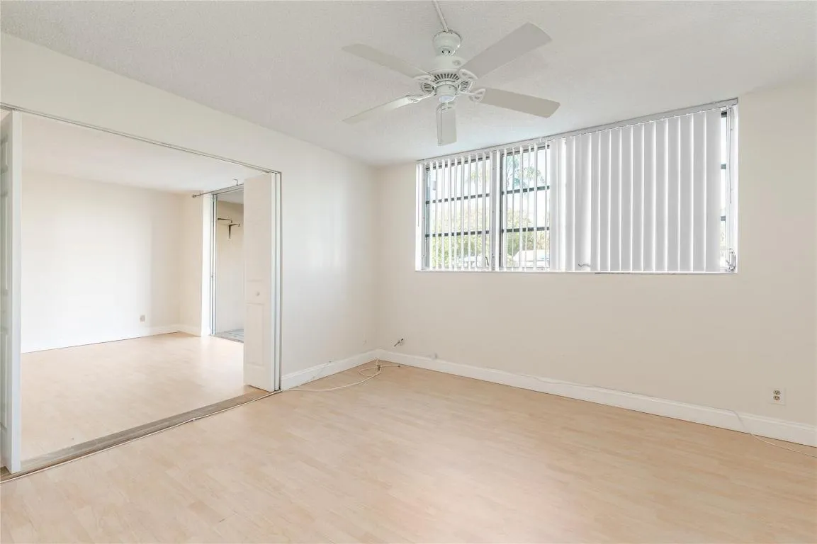 HOLLYBROOK 2 BEDROOM