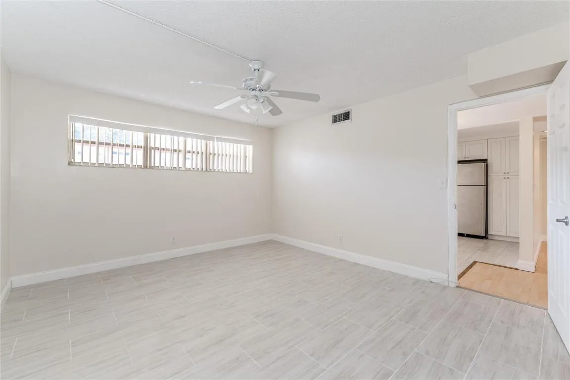 HOLLYBROOK MASTER BED ROOM